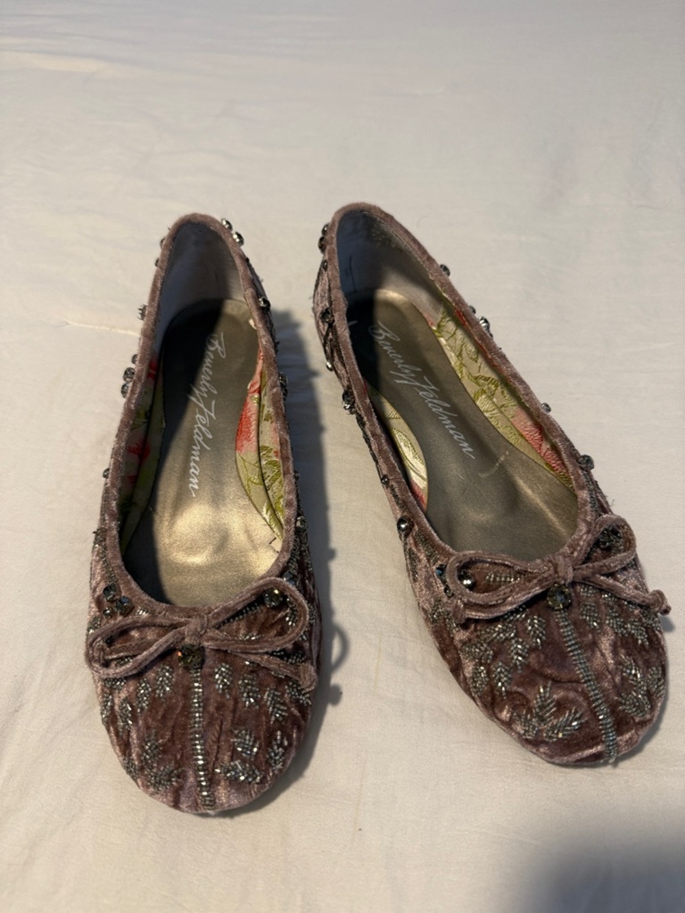 Beverly Feldman Mauve Velvet Beaded Ballet Flats Size 7.5